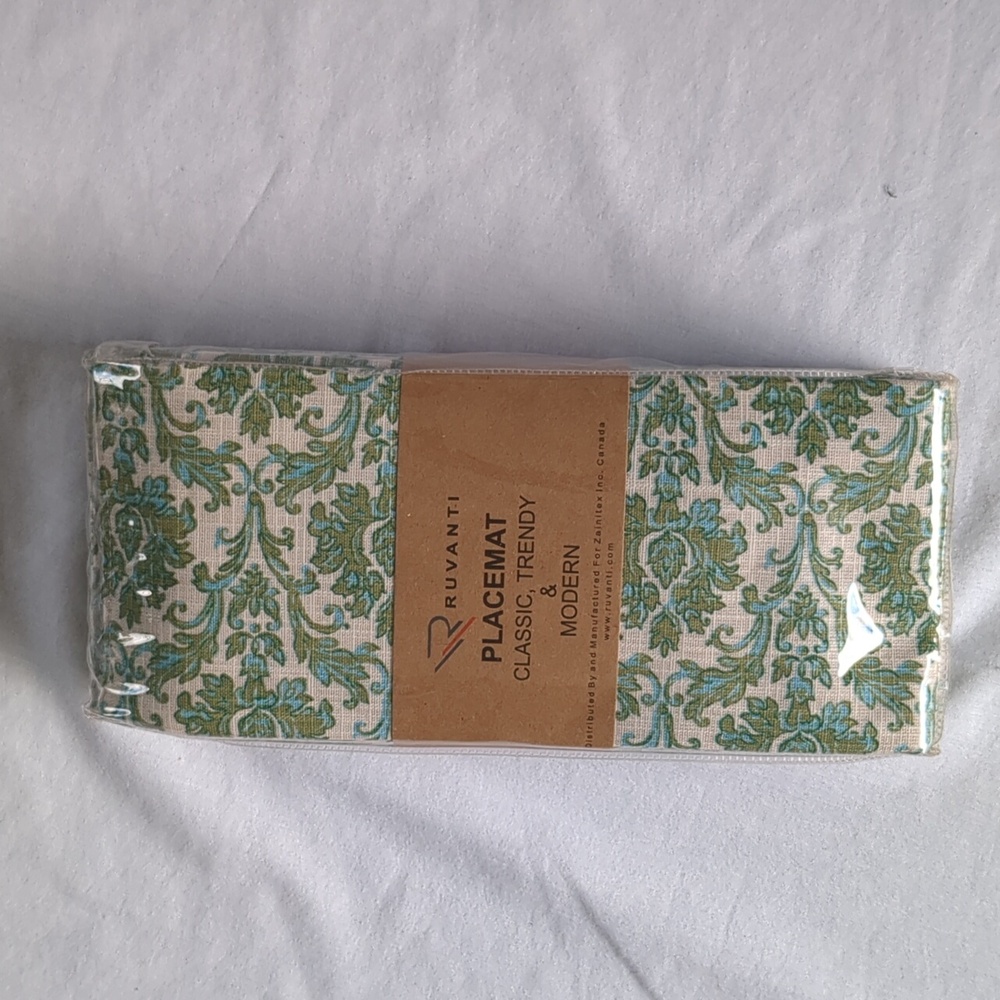 Placemats 100%Cotton set of 6 -NIP